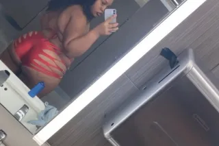 wet and ready 💦👅 - 25 - Image 2