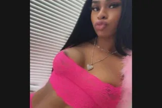 Sexy Ts - 27 - Image 3