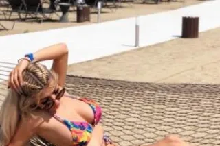 💋EUROPEAN BEAUTY WITH LONG LEGS PETITE BODY SUNKISSED BLONDE 💋 UPSCALE GENTLEMEN ONLY!!! LETS LINK 😎😘😘😘 YOUR ABSOLUTE DREAM GIRL 🙌🏽👅💦💦💦 - Image 4