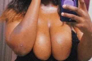 Come make that ass bounce 💦💦 -... - Image 2
