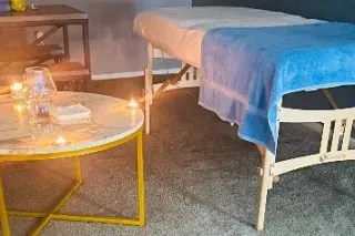 Thee Sexxxy Shy Empress🌹🍫 Mass... - Image 2