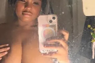 BIG Lip💋AAIA BIG Titty🍒 MAMA TO MAKE YOUR WISHES COME TRUE 😘HAPPY HOLIDAYS BABY I GOT DEALS 🍫 BIG TITTY AAIA DADDY - Image 5
