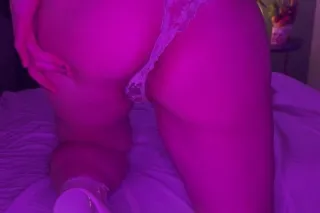 TANTRIC EROTIC SENSUAL BODY EXPERIENCE - Image 1