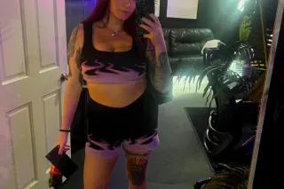 curvy tatted redhead with incredible skills ;) - Image 6