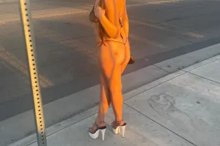 Hey there im Adryana im 5,2 latina /filipino quick visit 15 min 150 (hhr rates are 250$)incalls,outcalls ,Fetish friendly fell free to ask - Image 3