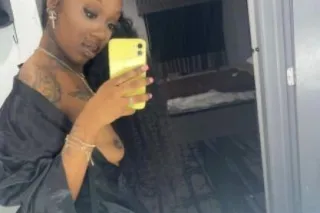 HAPPY NEW YEARS CARAMEL Babe💋💋... - Image 2
