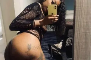 HAPPY NEW YEARS CARAMEL Babe💋💋... - Image 3