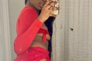 HAPPY NEW YEARS CARAMEL Babe💋💋... - Image 1