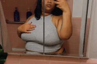 Ms.SuperSoaker & ThroatGoat 👑💗... - Image 4