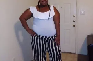 its cold come see the bbw that... - Image 2