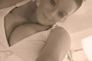 Hot and Horny Milf (;♥♥ - 38 - Image 3