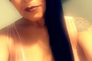 Sexy horny lil MILF Perfect Rack Round lil Ass Incall and Outcall - Image 5