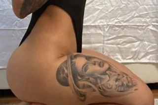 SEXY LATINA READY NOW , DADDY ... - Image 1