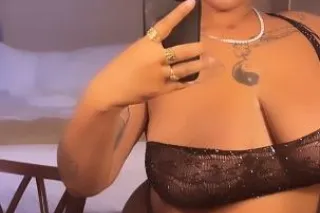 SEXY THICK AND JUICY ASIANNN🤪👅💦💕💋 - Image 2