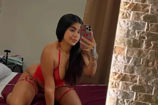 Hermosa Latina - 22 - Image 1