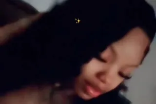 petite queen 💕 cum see me 💦📲 - Image 1