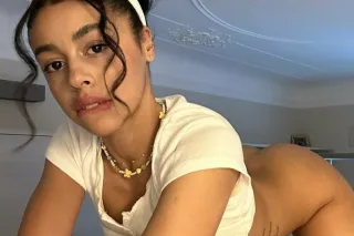 Come here daddy 💕Juicy Pussy 💘... - Image 1