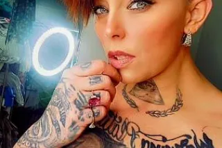 Its me Naughty Nadia - Image 1