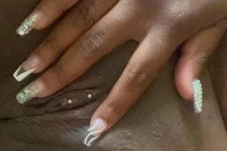 Young chocolate ebony bbw with piercings <3 - Image 3