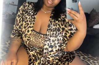 Brina with the good Pussy 🥰 - ... - Image 3