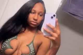 REAL QUEEN 👑 | All Natural Ebony Beauty ✨ TEXT ONLY - Image 1