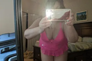 Sexy, Mature, BBW Nursing Stud... - Image 4
