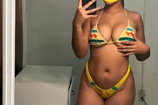 Hello, I'm Mariela, I relax your body and relieve your stress. - Image 1