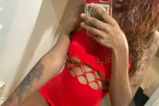 Im Back Wet N Ready Come Have Fun Daddy 💦💋 - Image 4
