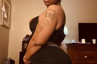 🎶😱 Come get the most unforgettable attention you need fro someone small and petite!!! Amazing time that will leave a stain on your brain🎶😱 - Image 4