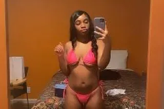 💦💕🔥upscale petite spinnerr 😍 r... - Image 1