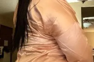 Busty Upscale German - Image 6