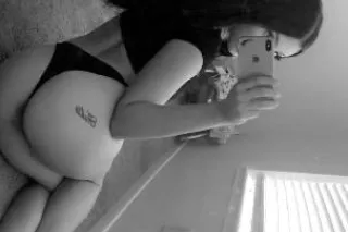 petite and pretty 🩷 - 25 - Image 3