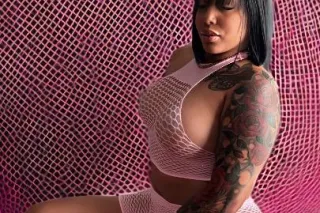 sexy Latina girl🍑. ( no cubano... - Image 1