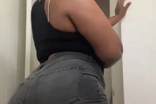 Im back !!!Ass for Days Came with a sexy friend to 👯♀😍💋🤤 - Image 4