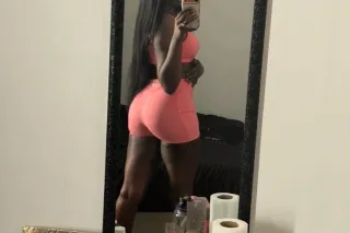 chocolate 🍫 🫕 🍦 outcalls - 24 - Image 2