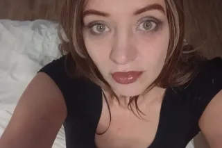 MISS KELLIALASKA SERVING EARLY MORNING SPECIAL - Image 7