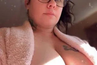 Flirty Sweet Open-Minded Irish Brunette Beauty🧡Slight gf3 Only😘 - Image 3