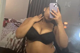 💋 Young, Thick & Drippin’ 💦 On... - Image 1