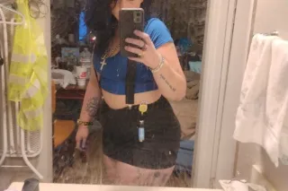 Cum party n play with me or me... - Image 2