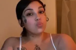 Sexy latina Looking for fun pl... - Image 4
