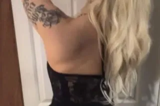 Exotic Blonde 💦💋 Adult Flim St... - Image 2