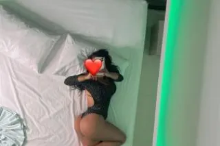 New girl 🍑💦🌈 Caliente 🔥 Amable... - Image 2