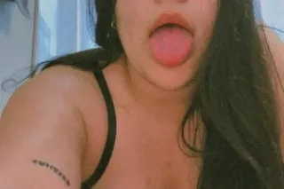 Hi baby I'm Camila colombiana ... - Image 2