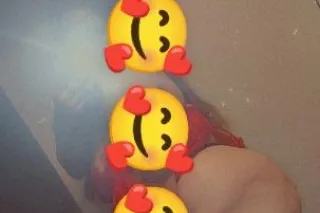 Jessica James - 27 - Image 4