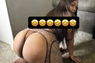NEW PICS 🤣🔥📸EARLY MORNING 🌅INC... - Image 1