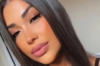Sexy y caliente latina muy her... - Image 2