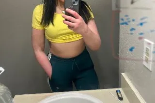 sweet secy bootyful girl next door - Image 3