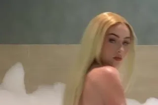 NEW IN TOWN😍SEXY CALI TREAT🍭 -... - Image 2