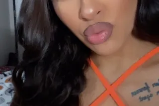 SLIM Thick Latina BOMSHELL - Image 8