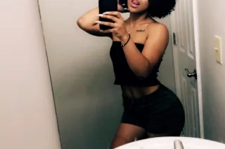 Yummy Yella Funsize Baby😋😩 - Image 9